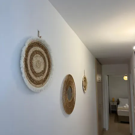 Sempre, Florida Suites, Kythira